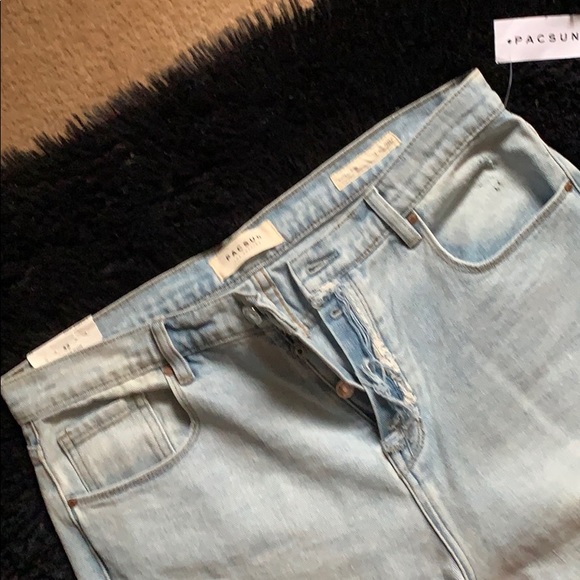 NEW PACSUN WOMEN’s BOYFRIEND JEANS - Picture 2 of 4
